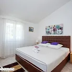 Holiday home With Heated Swimming Pool 70 Meters From The Beach-bobanac
