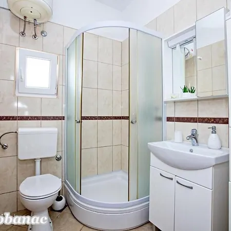 Holiday home With Heated Swimming Pool 70 Meters From The Beach-bobanac