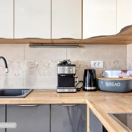 בית נופש With Heated Swimming Pool 70 Meters From The Beach-bobanac *