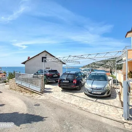 With Heated Swimming Pool 70 Meters From The Beach-bobanac *