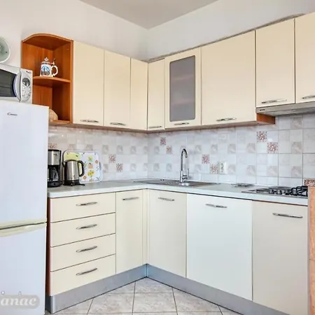 度假居 With Heated Swimming Pool 70 Meters From The Beach-bobanac Ražanj