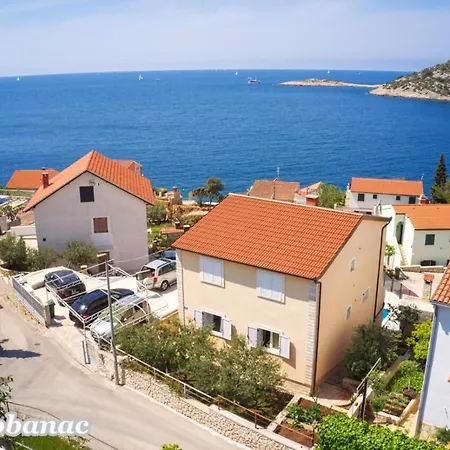 With Heated Swimming Pool 70 Meters From The Beach-bobanac * Ražanj