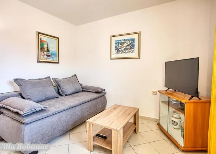 Tatil Evi With Heated Swimming Pool 70 Meters From The Beach-bobanac