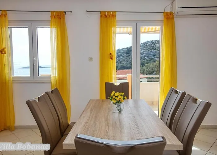 Tatil Evi With Heated Swimming Pool 70 Meters From The Beach-bobanac