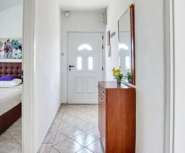 בית נופש With Heated Swimming Pool 70 Meters From The Beach-bobanac Ražanj