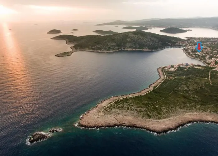 Tatil Evi With Heated Swimming Pool 70 Meters From The Beach-bobanac Ražanj