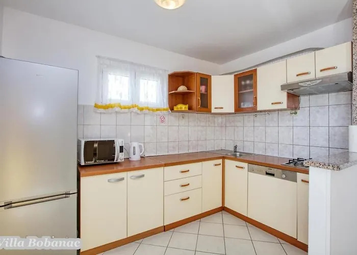 Tatil Evi With Heated Swimming Pool 70 Meters From The Beach-bobanac