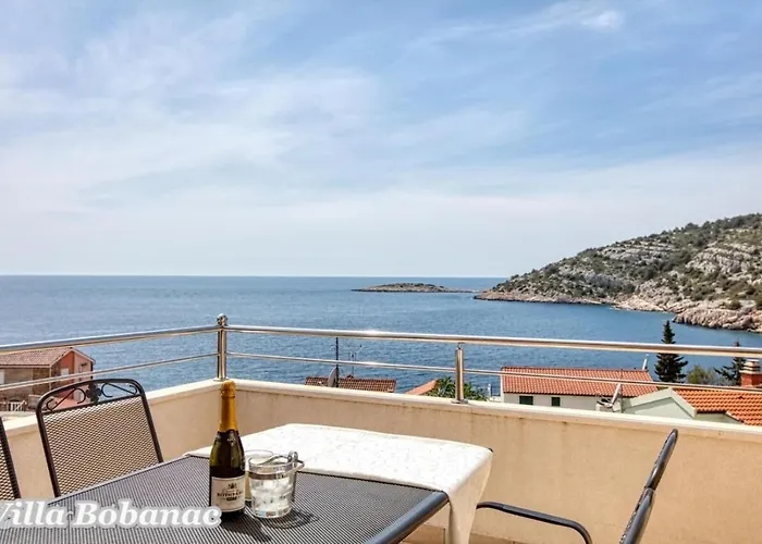 Tatil Evi With Heated Swimming Pool 70 Meters From The Beach-bobanac Ražanj