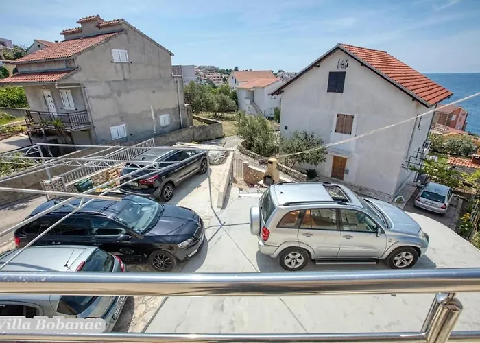 With Heated Swimming Pool 70 Meters From The Beach-bobanac Tatil Evi *