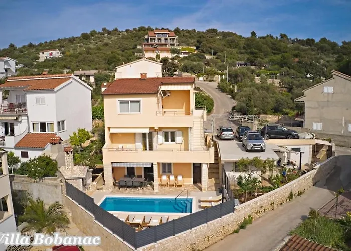 Tatil Evi With Heated Swimming Pool 70 Meters From The Beach-bobanac